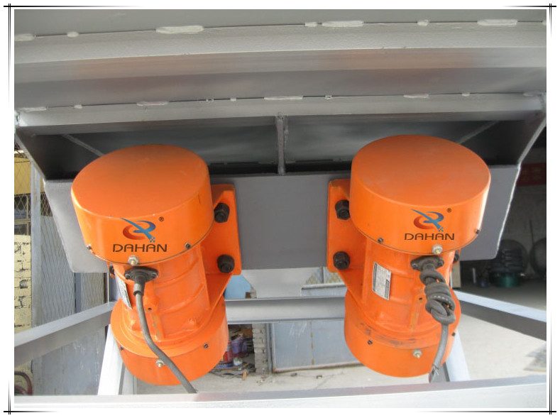 直線振動(dòng)篩雙電機(jī)